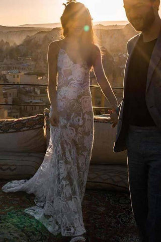 Boho Rose Lace Sweetheart Spaghetti Strap Beach Wedding Dresses