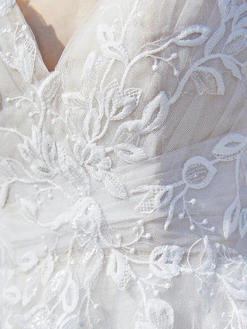 Tank Lace Embroidery Ball Gown Beach Wedding Dress With Chapel Train