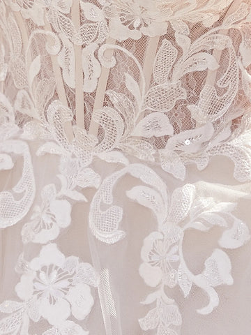 V Neck Embroidery Lace Wedding Dress With Chapel Train