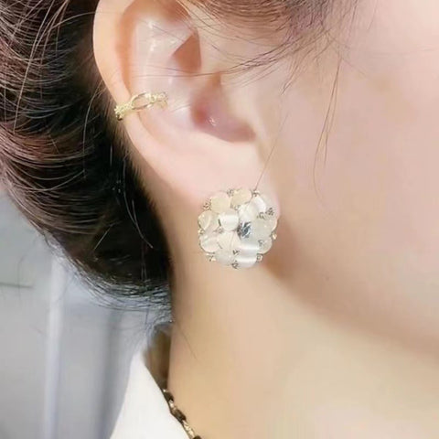Fairy Light Fashion Pop Retro Court Style Cat's Eye Hemisphere Ear Buckles Earrings Earrings Women's Commuter New