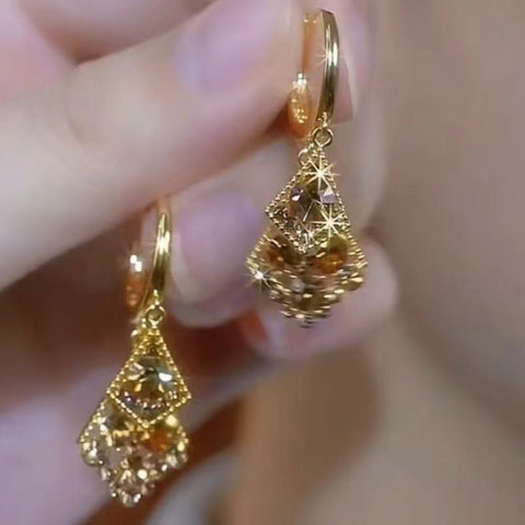 Design Sense Maillard Coffee Color Simple Crystal Rhombus Earrings Women's Light Luxury Premium Atmospheric Earrings Earrings Earrings Earrings