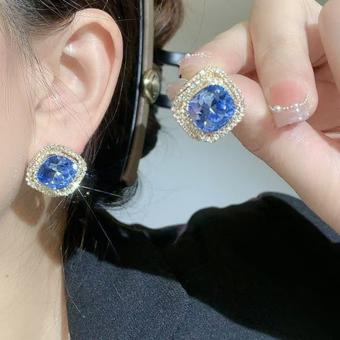 Blue super flash sugar cube stud earrings Korean temperament fashion exquisite versatile earrings Internet celebrity light luxury earrings