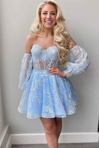 A-Linien-Heimkehrkleid mit Sweetheart-Korsett und Ärmeln