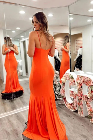 Dehnbares Satin-Meerjungfrau-Spaghettiträger-Ballkleid mit Schleppe