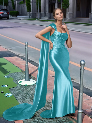Langes Ballkleid aus Spitze mit One-Shoulder-Träger und Schleppe
