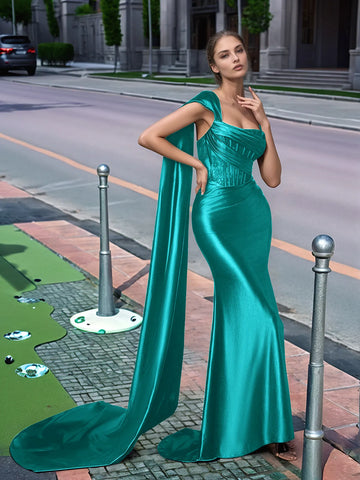 Langes Ballkleid aus Spitze mit One-Shoulder-Träger und Schleppe