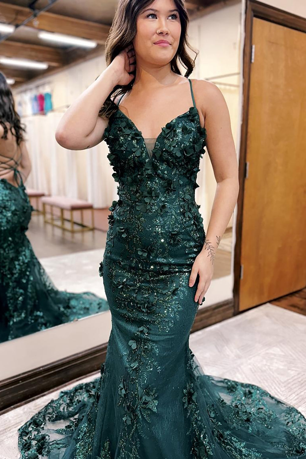 Dark Green Spaghetti Straps Mermaid Open Back Long Prom Dress with Appliques