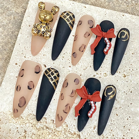 10pcs Leopard Print Press On Nails Gold Bear 3D Red Bowknot Baroque Handmade Fake Nail Heavy Luxury Long Stiletto False Nail Tip