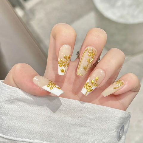 10pcs Handmade Autumn Press On Nails Mid-length Ladder Gold Foil Flower Tips Fake Nail White French Style False Nail For Women