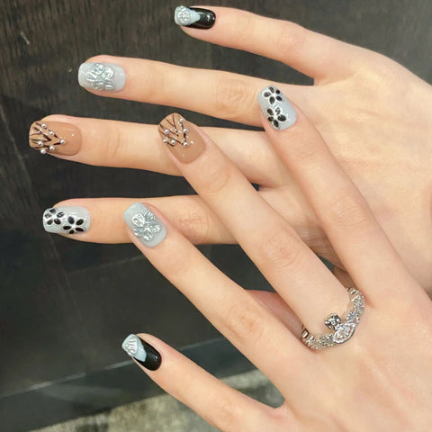 10pcs Sweet Cool Short Square False Nail Stereo Apple Alarm Clock Silver Flower Press On Nails Spicy Girl Handmade Fake Nail