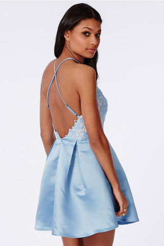 Hellblaues Neckholder-Kleid mit Bindeband und Applikationen, günstiges Homecoming-Kleid, Partykleid
