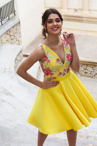 Charming  Floral Satin Illusion Back Daffodil Homecoming Dresses
