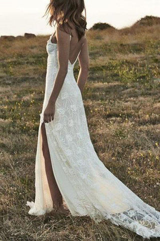 Elfenbeinfarbenes, schulterfreies, rückenfreies Strand-Brautkleid aus Spitze im Boho-Stil mit Schlitz vorne, MW174