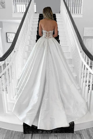 Satin Ball Gown Sweetheart Vintage Wedding Dresses With Lace Appliques