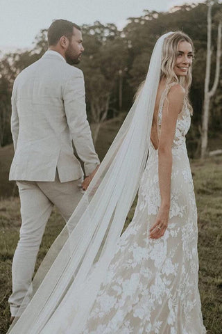 Sheath V-neck Lace Wedding dresses With Chapel Train, Wedding Gowns