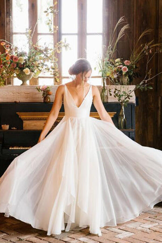 Schlichtes Chiffon A-Linien-Brautkleid mit Ärmeln, Strandhochzeitskleid
