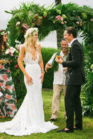 Simple Ivory Lace Country Wedding Dresses V-Neck Mermaid Wedding Dress