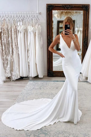 Simple Satin Mermaid V-neck Long Wedding Dresses With Court Train