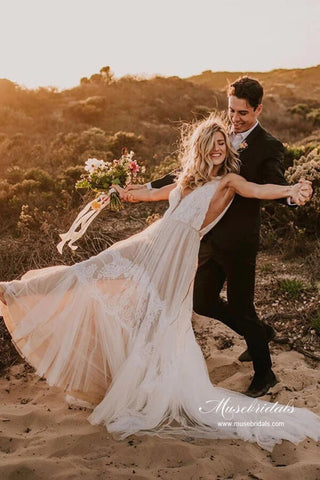 Stunning Tulle A-line V-neck Beach Wedding Dresses With Lace Appliques