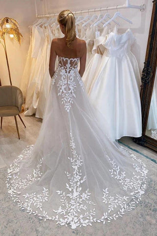 Tüll A-Linie Off-the-Shoulder Brautkleider mit Spitzenapplikationen