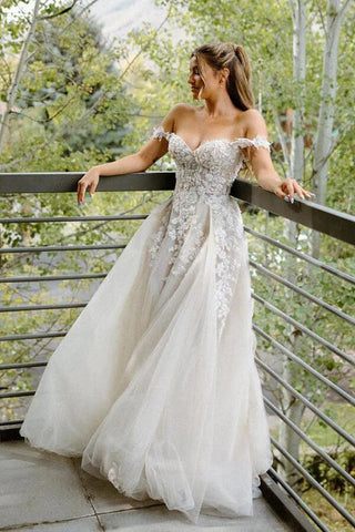 Tüll A-Linie Off-the-Shoulder Brautkleider mit Spitzenapplikationen