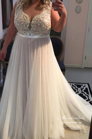 Tulle A-line Scoop Lace Appliques Plus Size Wedding Dress, Bridal Gown