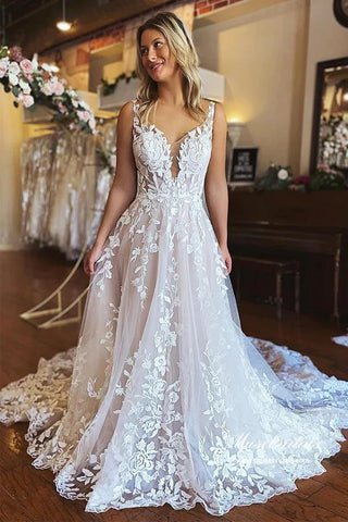 Tulle A-line Spaghetti Straps Backless Lace Appliques Wedding Dresses