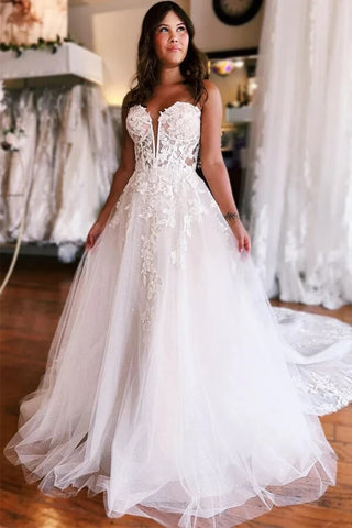 Tulle A-line Strapless Princess Wedding Dresses With Lace Appliques