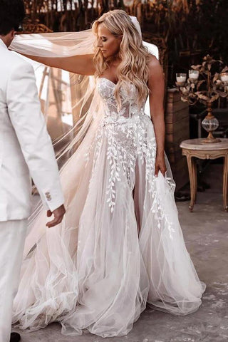 Tulle A-line Sweetheart Lace Appliques Bohemian Wedding Dresses
