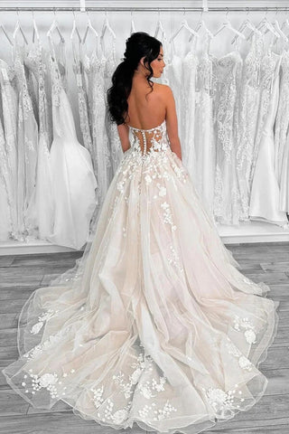 Tulle A-line Sweetheart Neck Strapless Lace Appliqued Wedding Dress