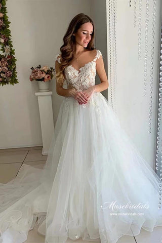 Tulle A-line V-neck Cap Sleeves Wedding Dresses With Lace Appliques