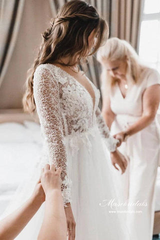 Tulle A-line V-neck Long Sleeves Wedding Dresses With Lace Appliques