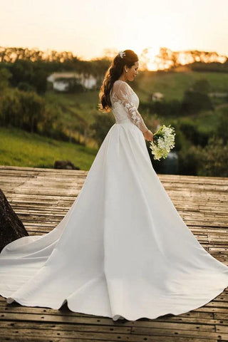 Rustikale Brautkleider mit langen Ärmeln und Tüllspitze und abnehmbarem Satin