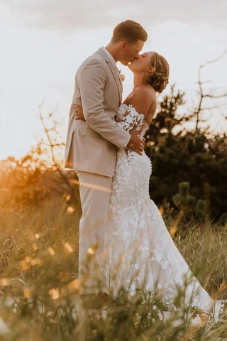 Tulle Mermaid Sweetheart Long Sleeves Lace Appliques Wedding Dresses