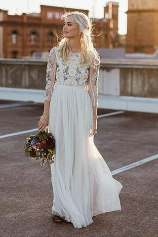 Tulle Round Neck 3/4 Sleeves Wedding Dresses With Lace Florwers