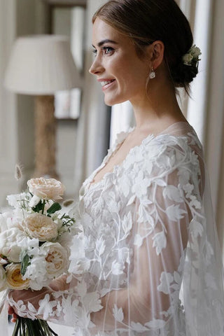 Tulle Sheath Sweetheart Neck Wedding Dresses With Floral Appliques