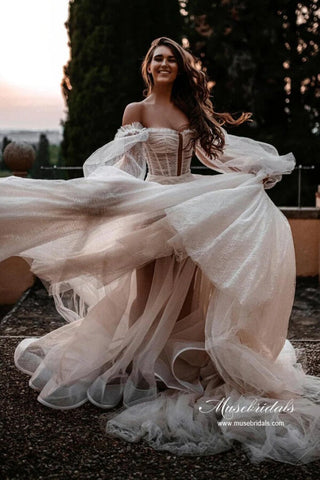 Tulle A-line Sweetheart Lace Long Sleeves Chapel Train Wedding Dresses