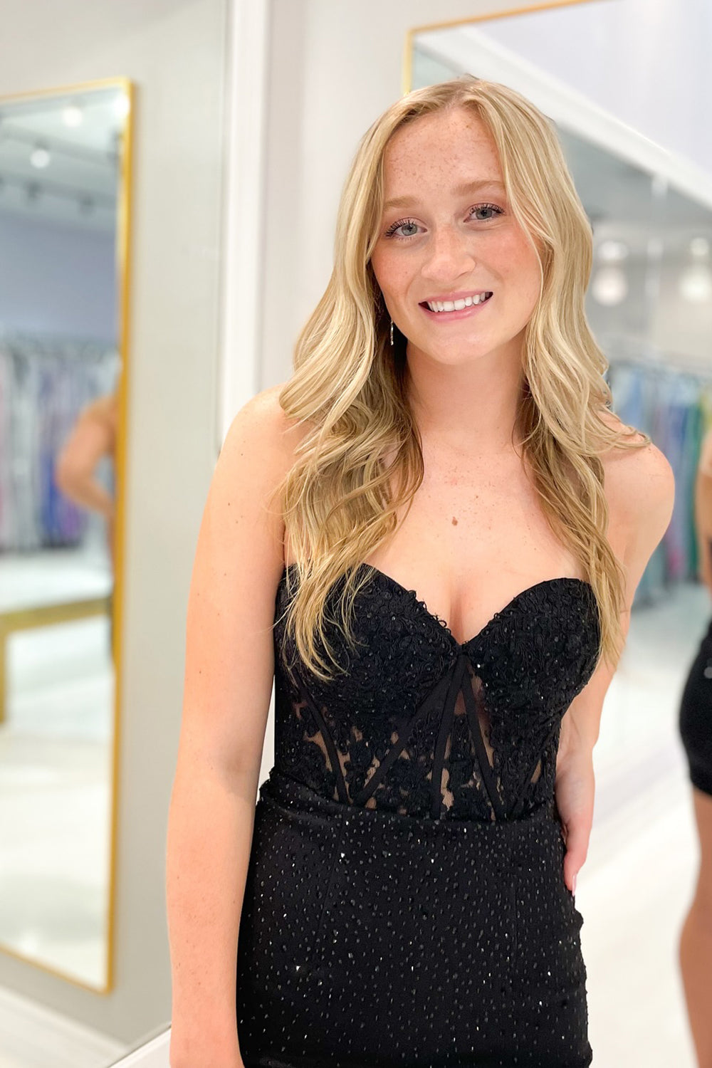 Red Sweetheart Bodycon Short Corset Homecoming Dress with Beading