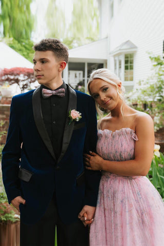 Dark Blue Velvet Shawl Lapel One Button 2 Pieces Men's Prom Suits 