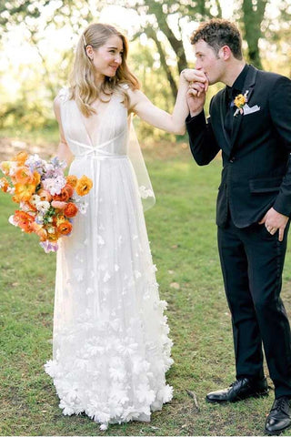 White Tulle A-line V-neck Flowers Beach Wedding Dresses, Bridal Gowns