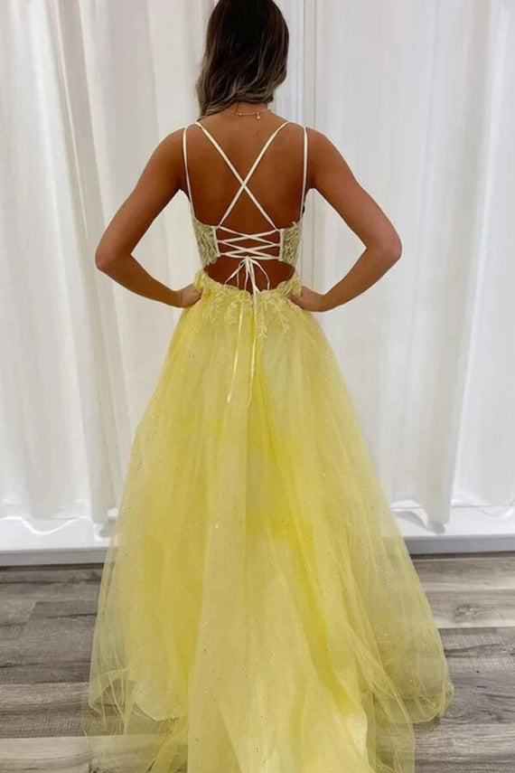 Tulle A-line V-neck Backless Lace Appliques Long Prom Dressess