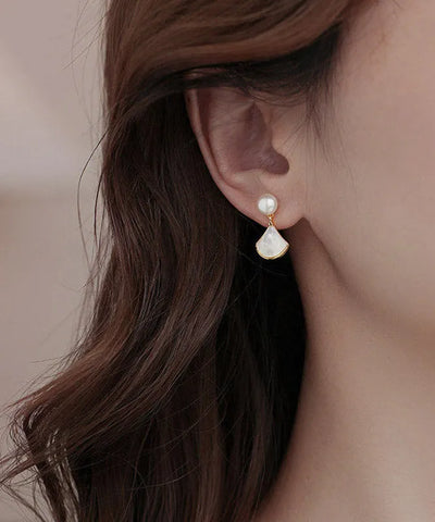 Elegant White Copper Overgild Pearl Shell Fan-Shaped Stud Earrings