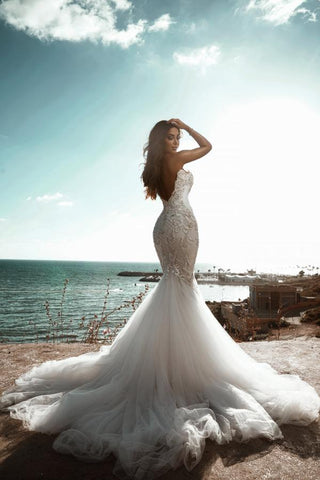 Sweetheart Mermaid Wedding Dress With Lace Appliques