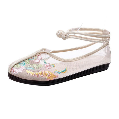 Beigefarbene flache Schuhe mit orientalischer Stickerei aus Tüll