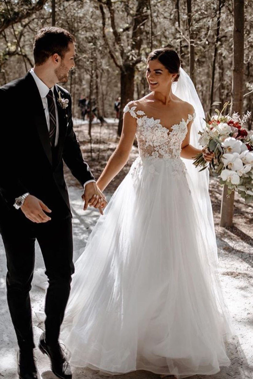 BMbridal Cap Sleeves Summer Beach Tulle Wedding Dress WIth Appliques
