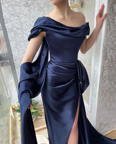 Erstaunliche lange Marine Off-the-Shoulder Meerjungfrau Abend Party Kleider Lange Schlitz Online