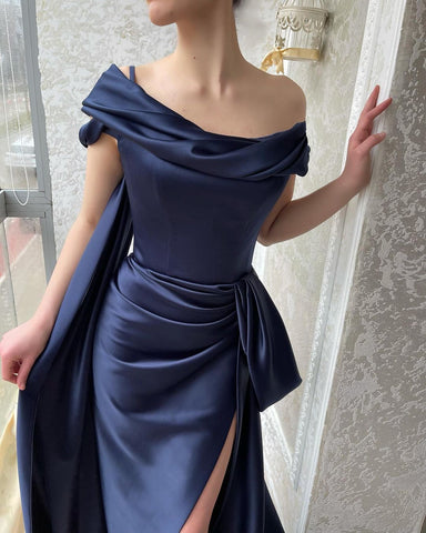 Erstaunliche lange Marine Off-the-Shoulder Meerjungfrau Abend Party Kleider Lange Schlitz Online