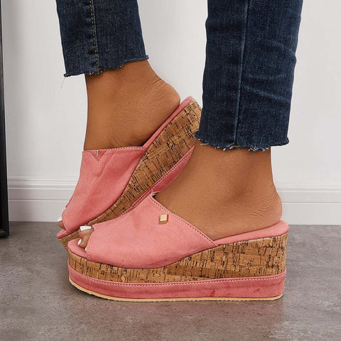 Bequeme Slip-on-Sandalen mit Kork-Fußbett und Plateau-Keilabsatz