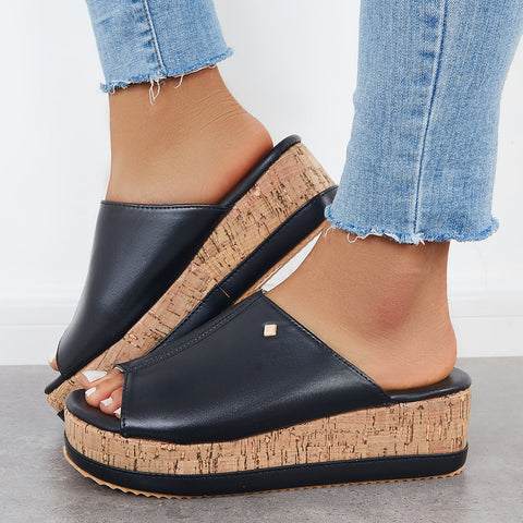 Bequeme Slip-on-Sandalen mit Kork-Fußbett und Plateau-Keilabsatz