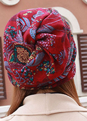 DIY Bonnie-Mütze aus zerknitterter Baumwollmischung mit rotem Aufdruck
